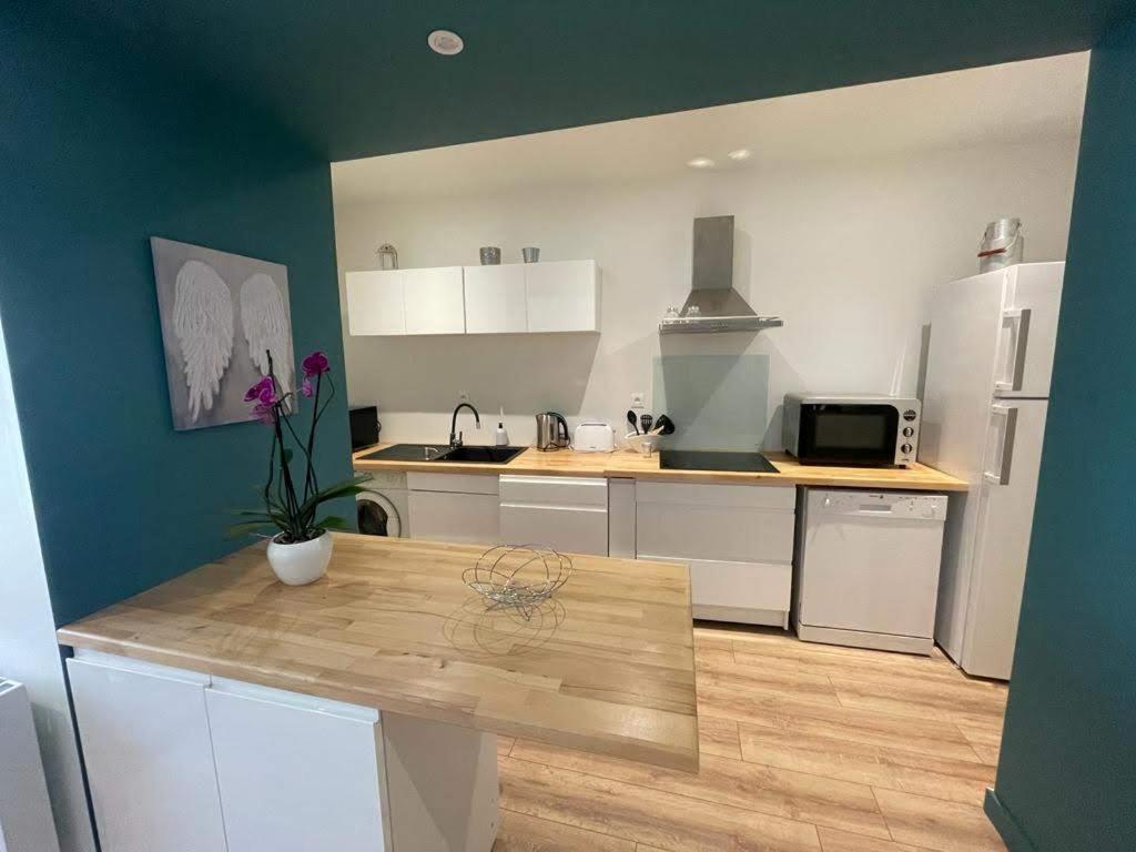 Gite De Charme - 3 Chambres, 5 Lits - De 4 A 7 Personnes Avanton Exterior foto